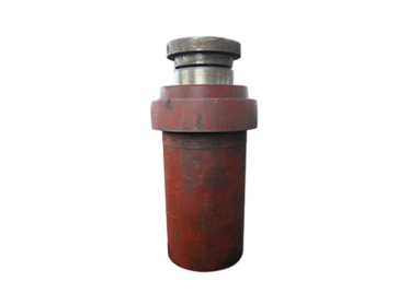 Large hydraulic cylinder